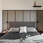Serrat - 1 Bedroom And Office In Poblenou