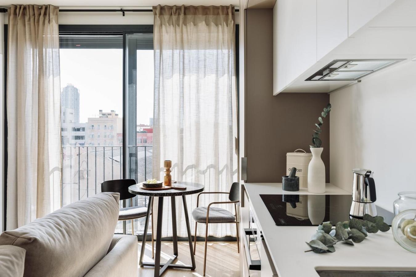 Apartment Serrat - 1 Bedroom And Office In Poblenou Barcelona